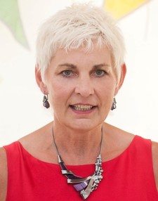 Dr Fiona Barlow