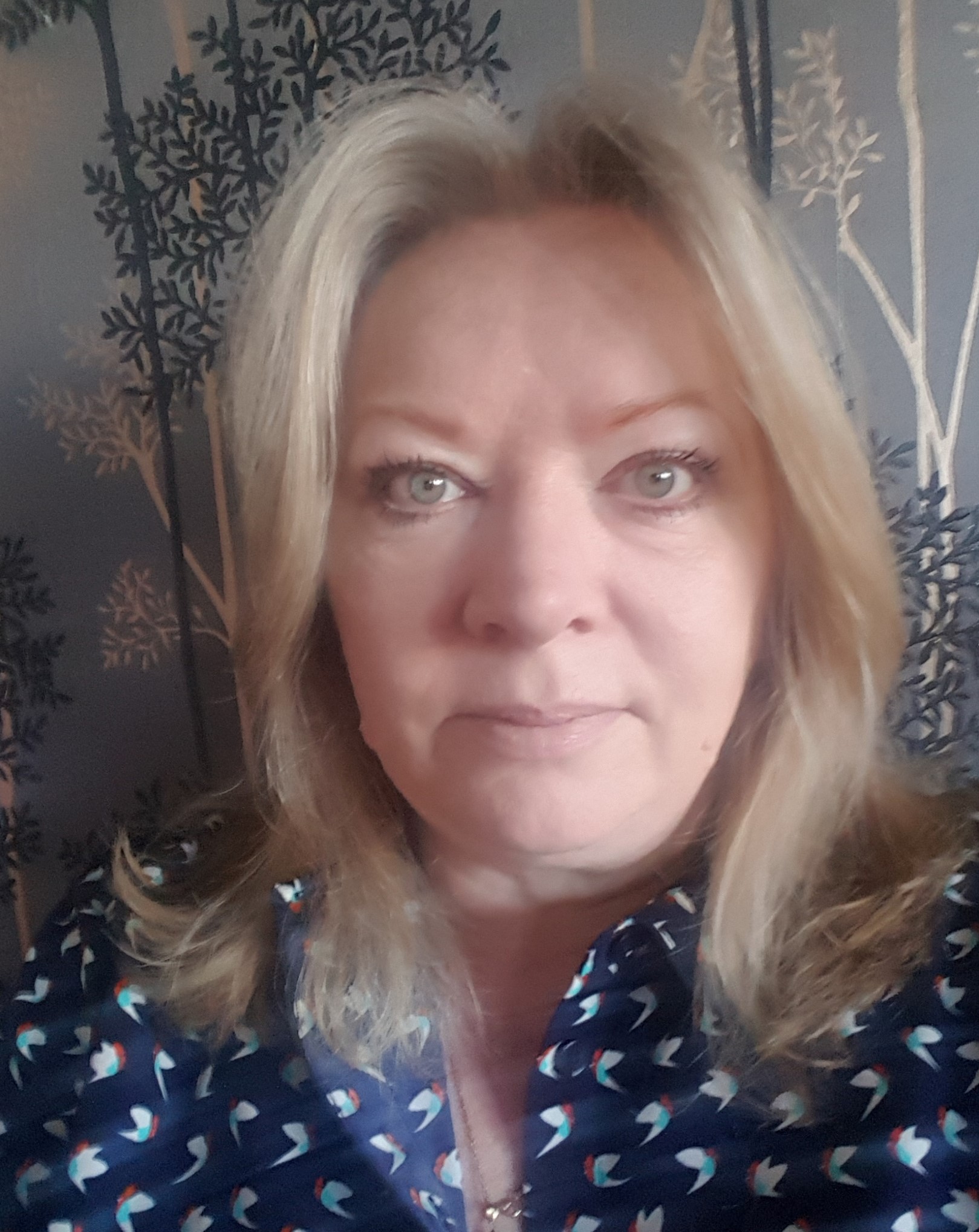Julie Hills
