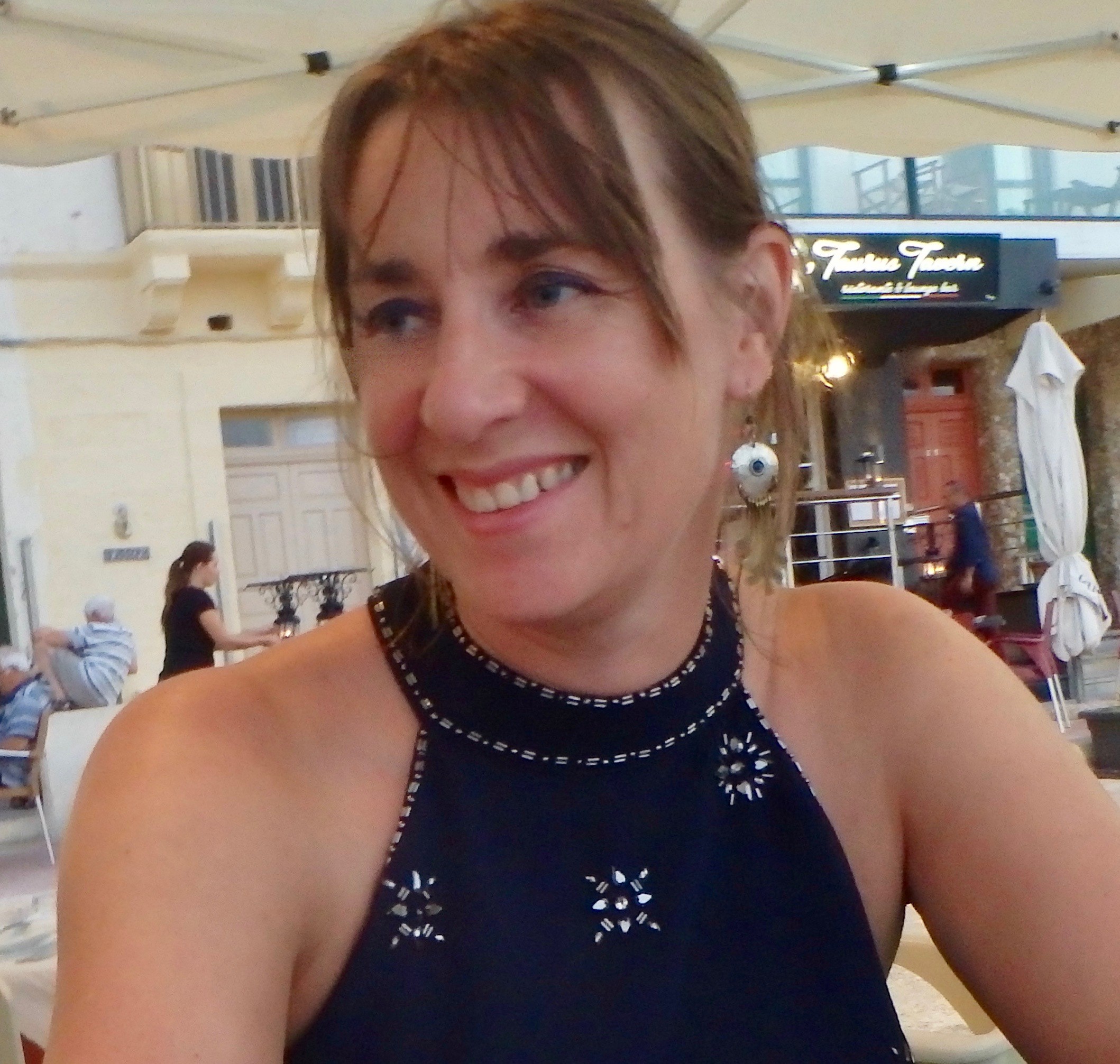 Lisa Barnard